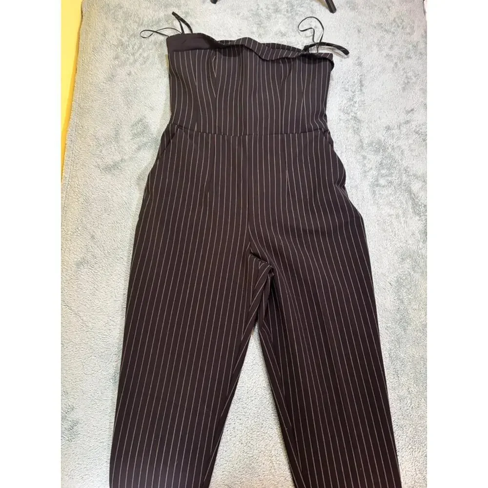Express Black Pinstripe Women's Jumpsuit Size US 10 Made in Vietnam - Picture 5 of 9